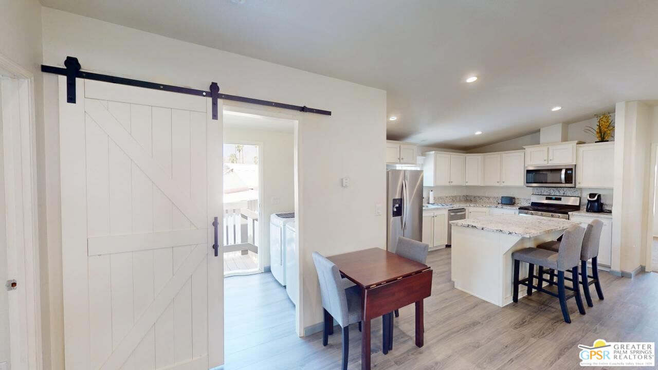 5 Garfield Dr