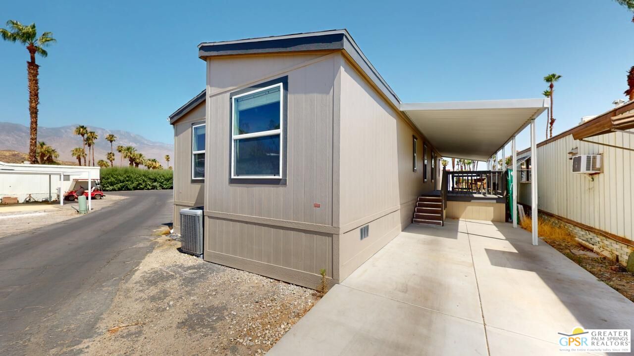 5 Garfield Dr