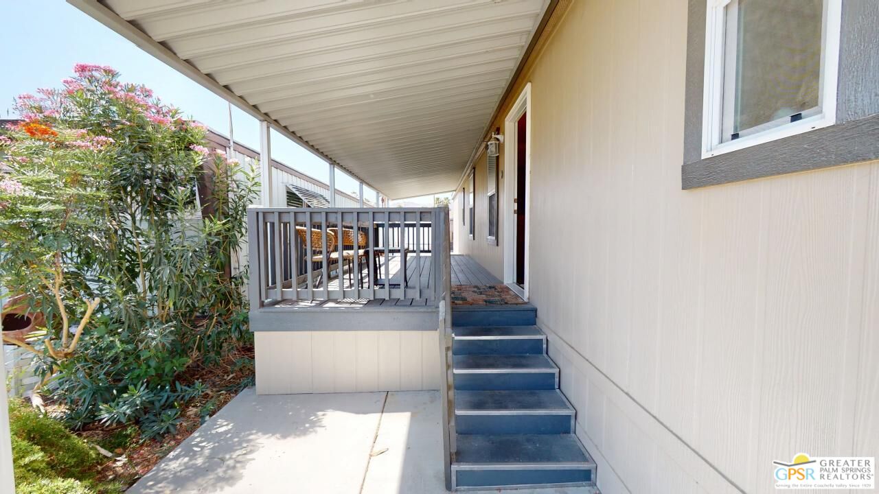 5 Garfield Dr