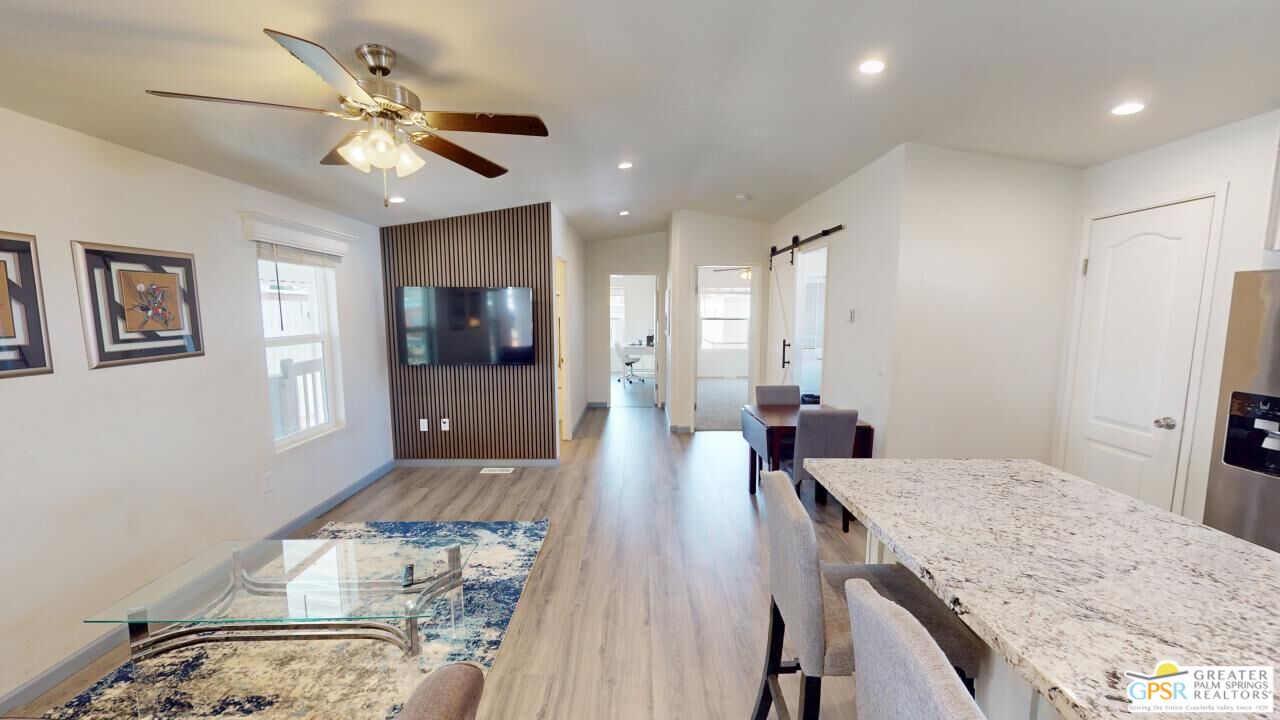 5 Garfield Dr