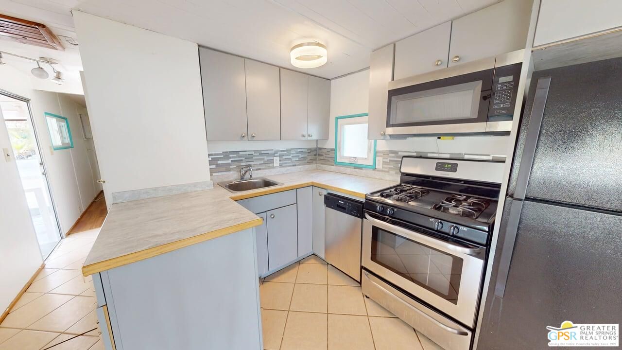 15 Mckinley Dr