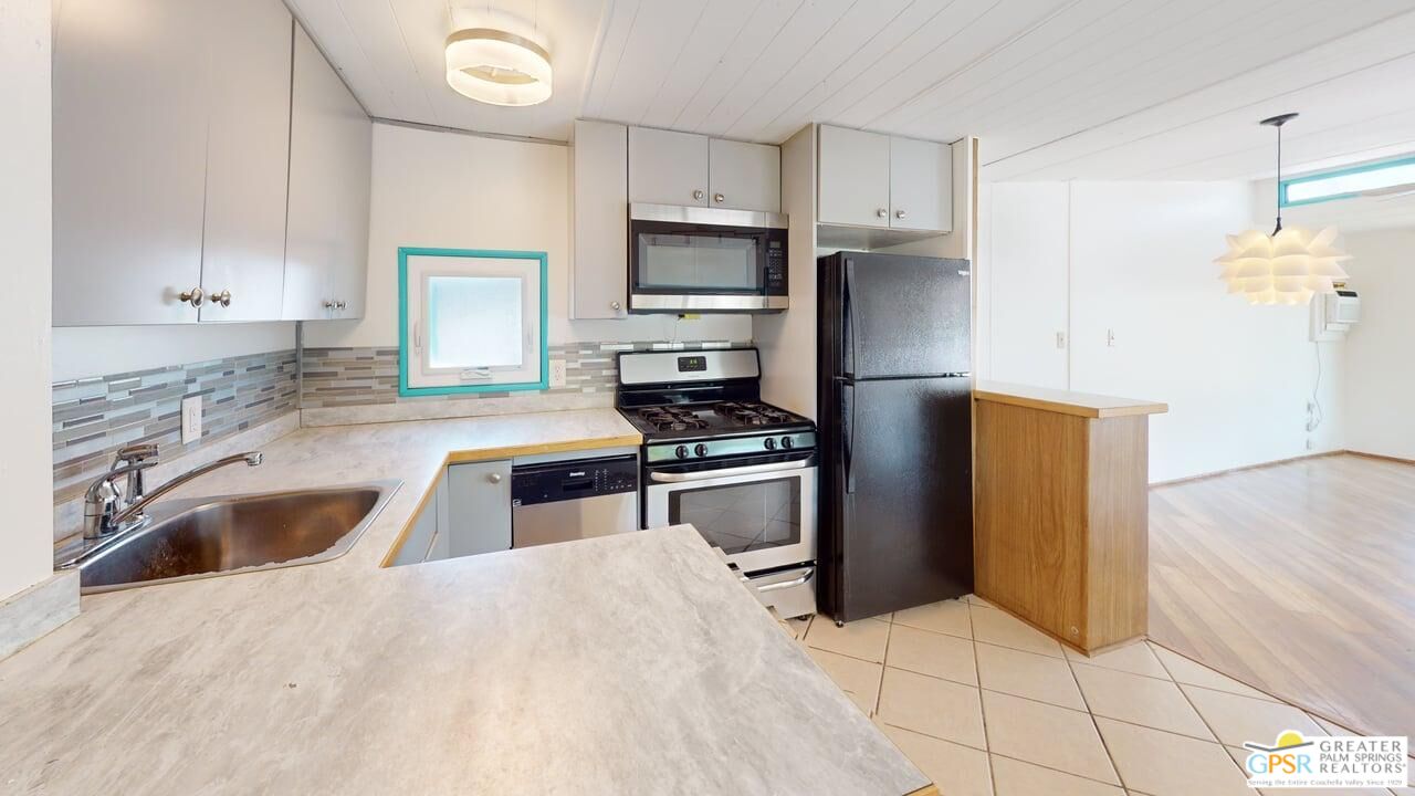 15 Mckinley Dr