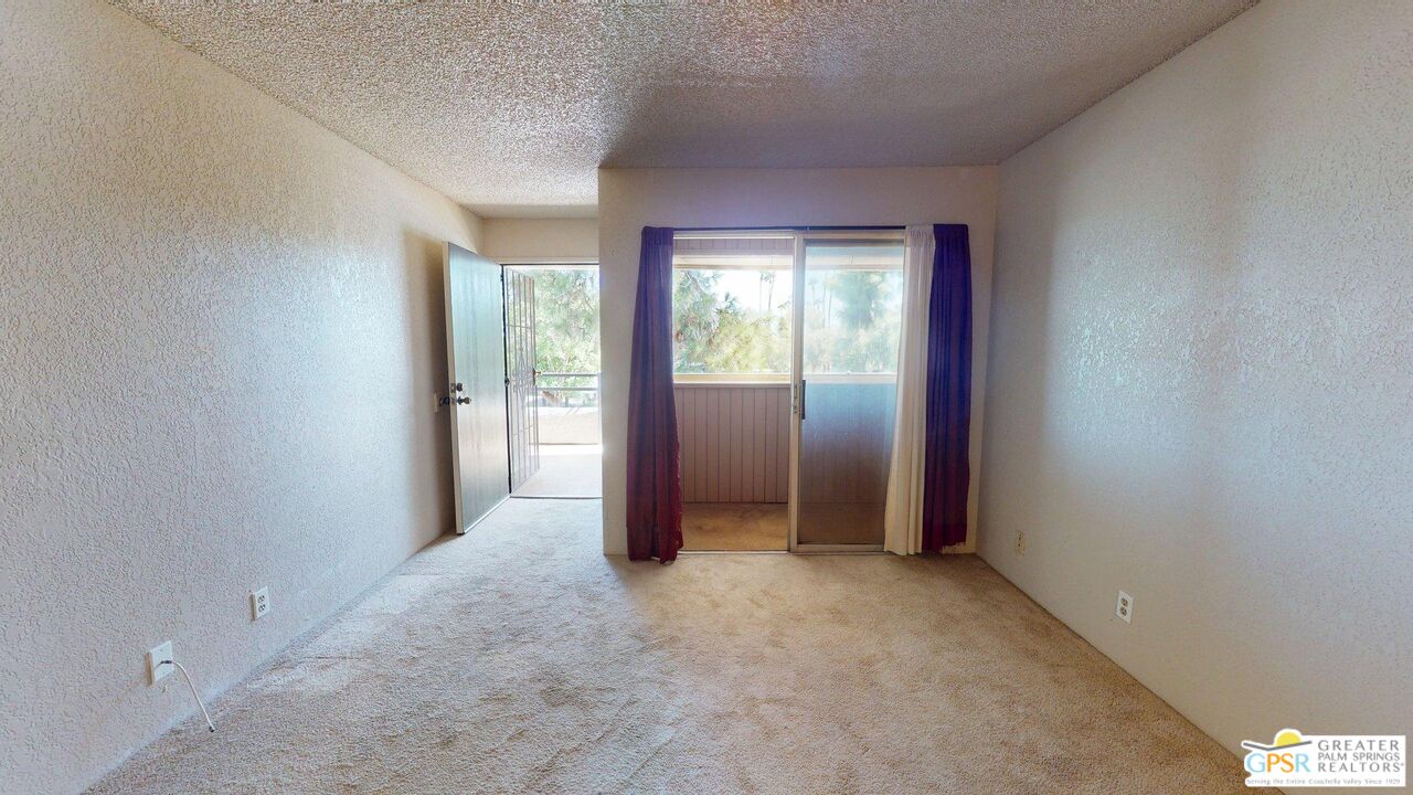 2857 N Los Felices Rd Unit: 210