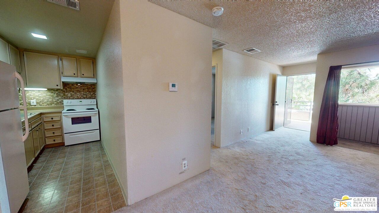 2857 N Los Felices Rd Unit: 210