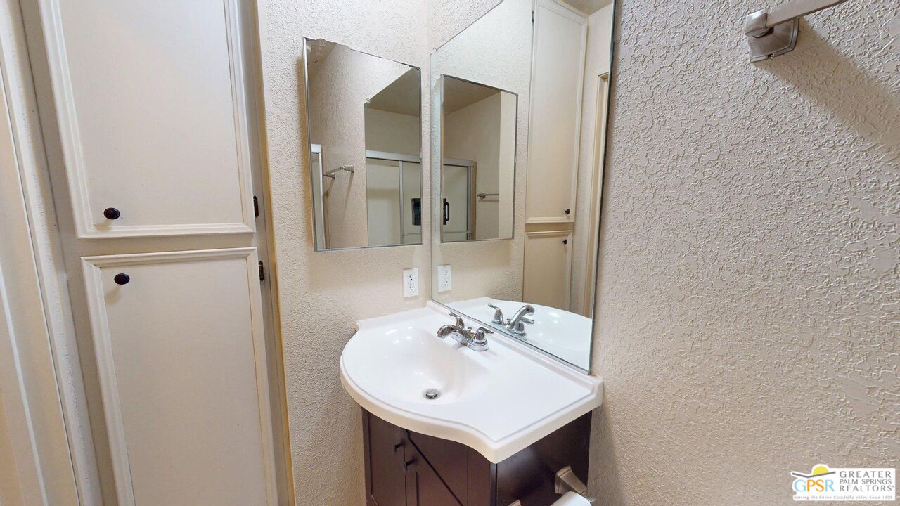 2857 N Los Felices Rd Unit: 210