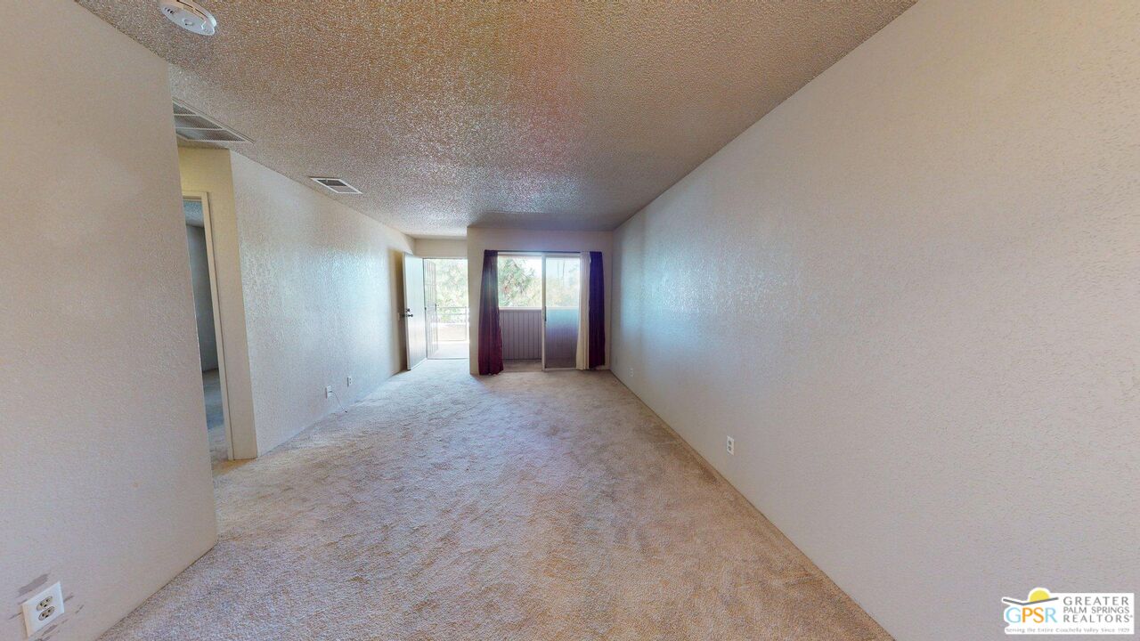 2857 N Los Felices Rd Unit: 210