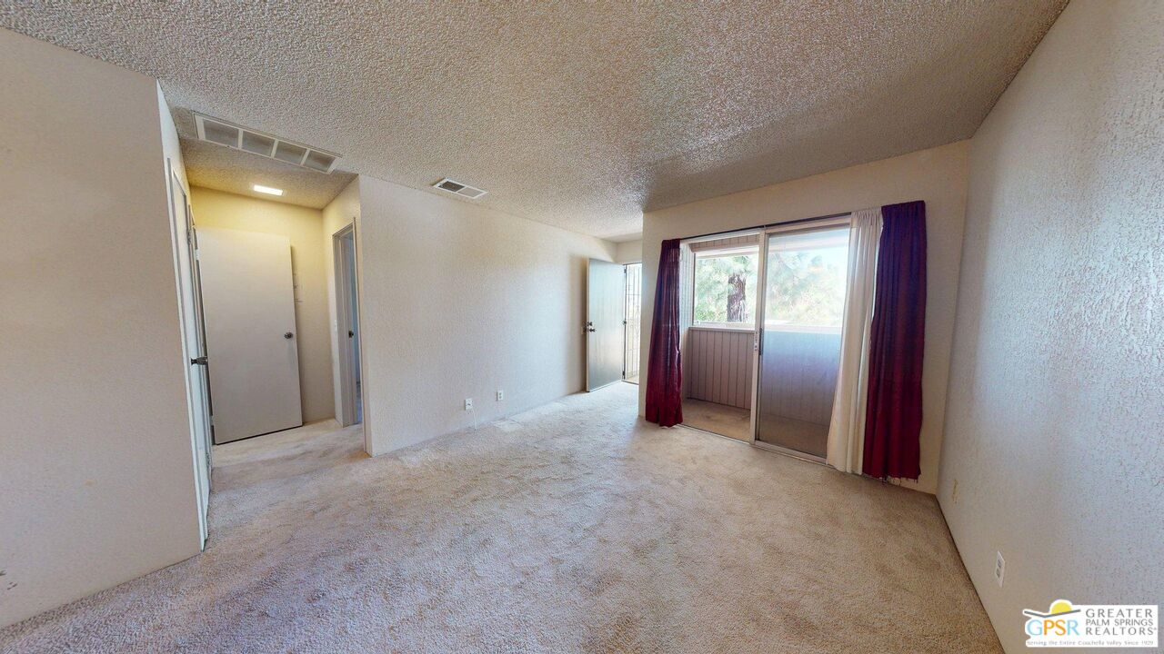 2857 N Los Felices Rd Unit: 210