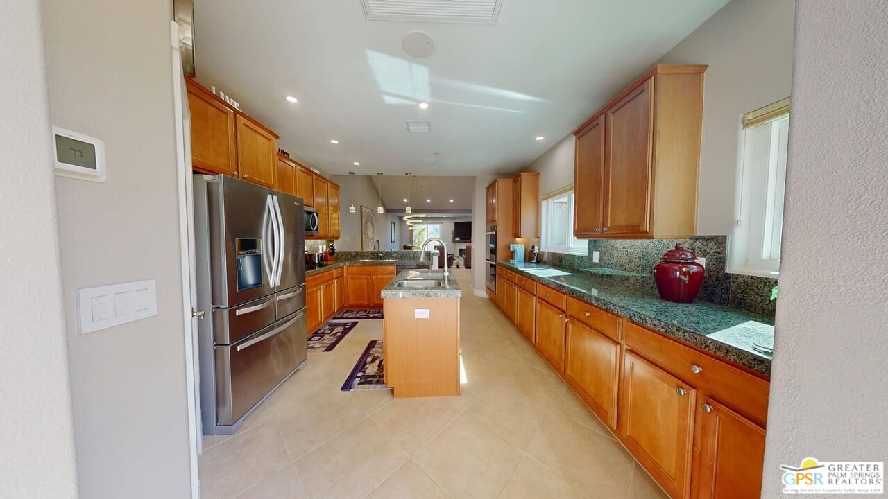 2866 La Cadena Ct