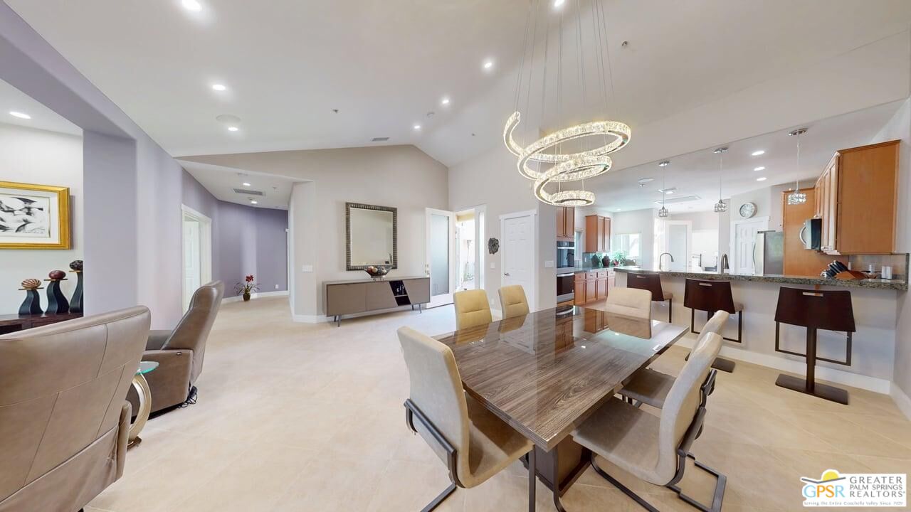 2866 La Cadena Ct