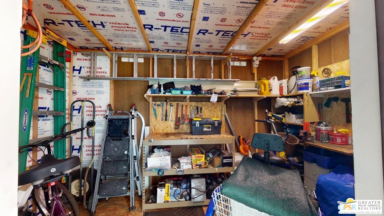 14 Garfield Dr