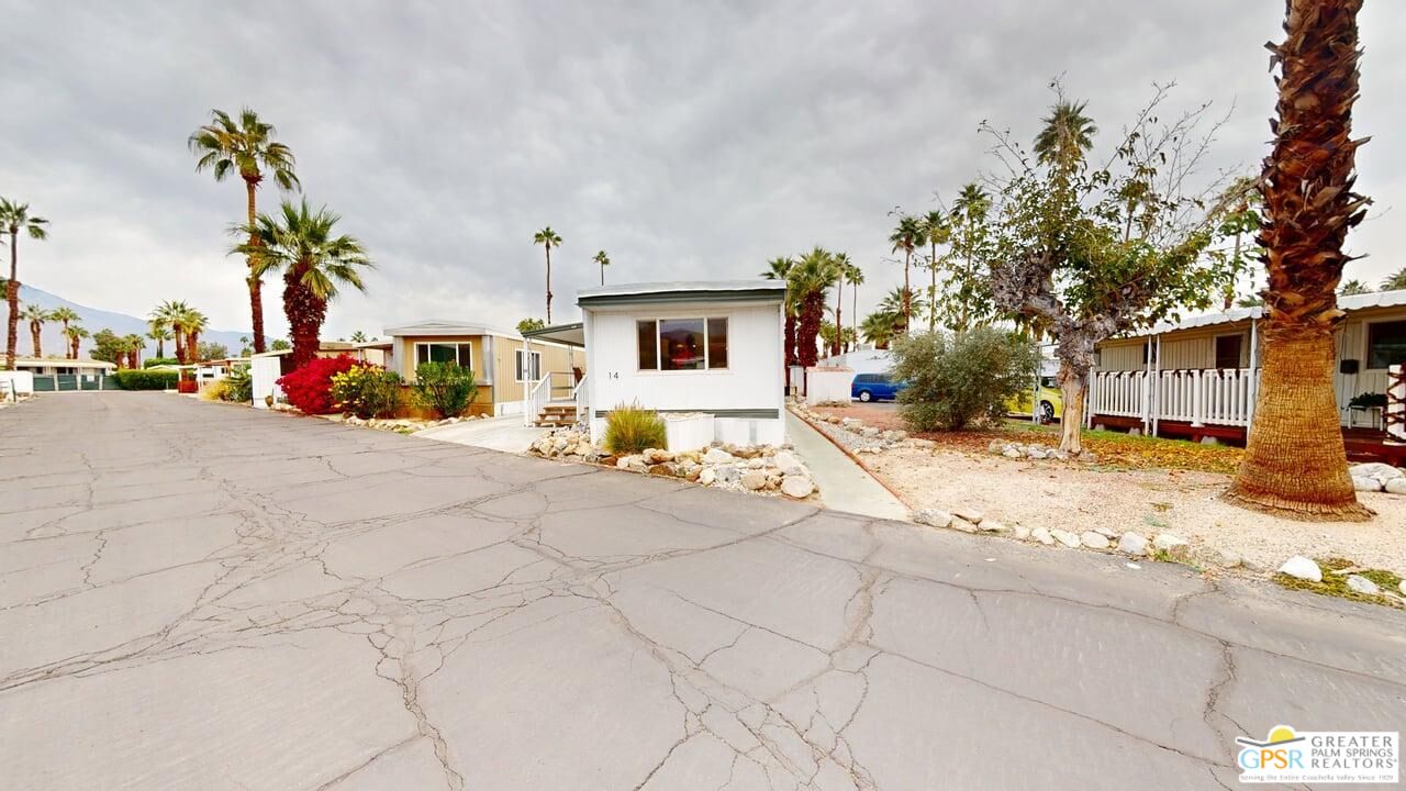 14 Garfield Dr