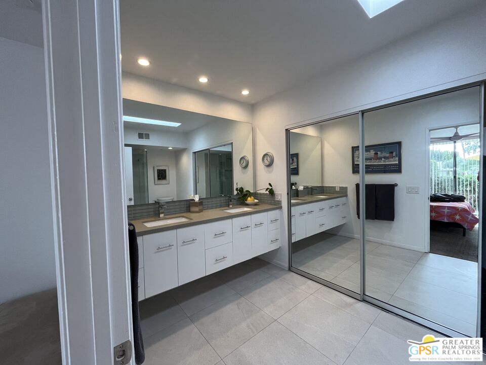 1010 Saint George Cir