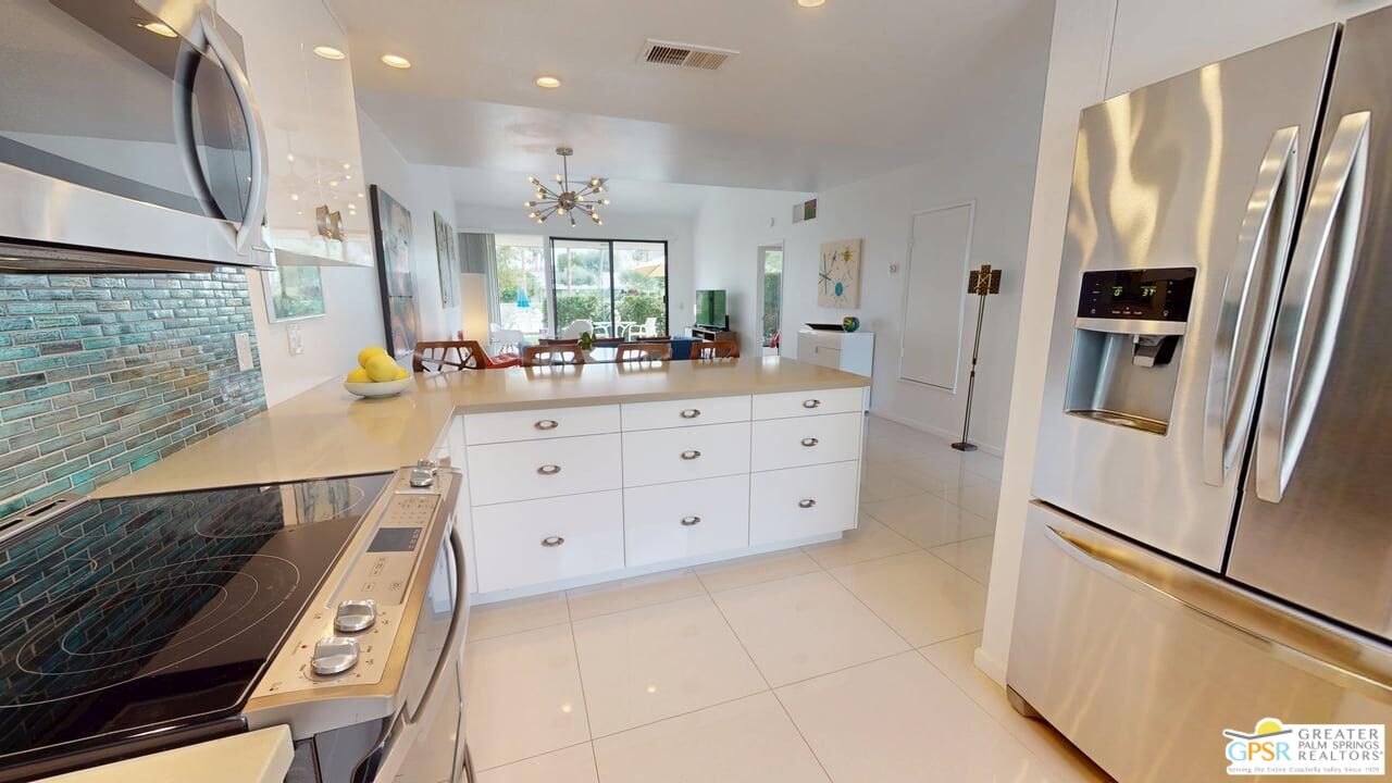 1010 Saint George Cir