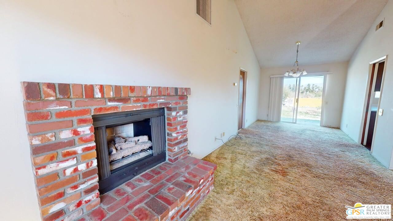 2780 N Girasol Ave