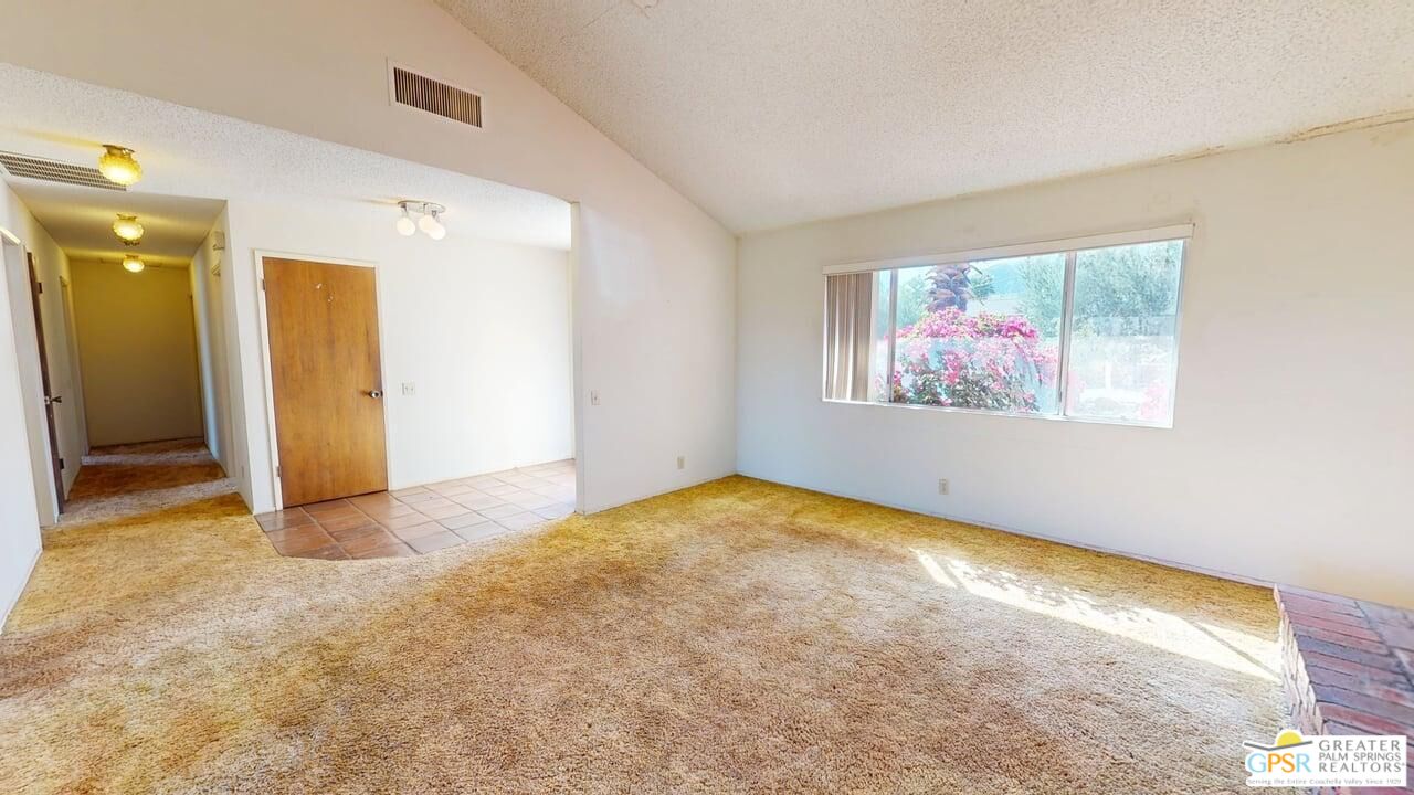 2780 N Girasol Ave