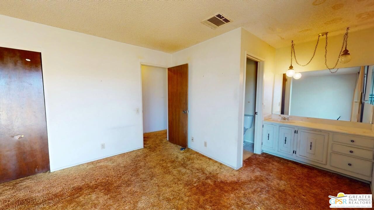 2780 N Girasol Ave