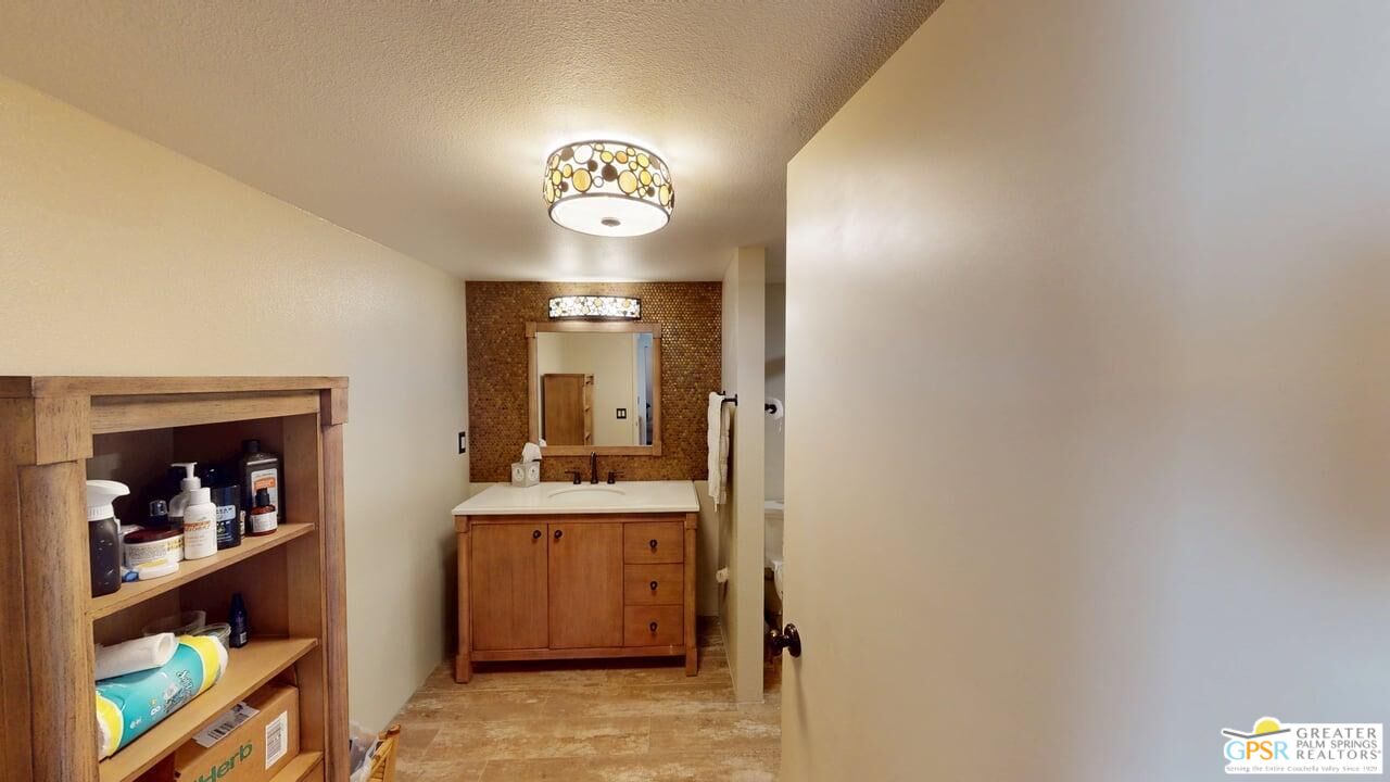 70260 Highway 111 Unit: 124