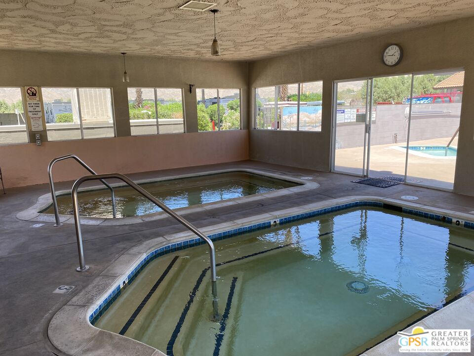 185555 Roberts Rd Unit: 8