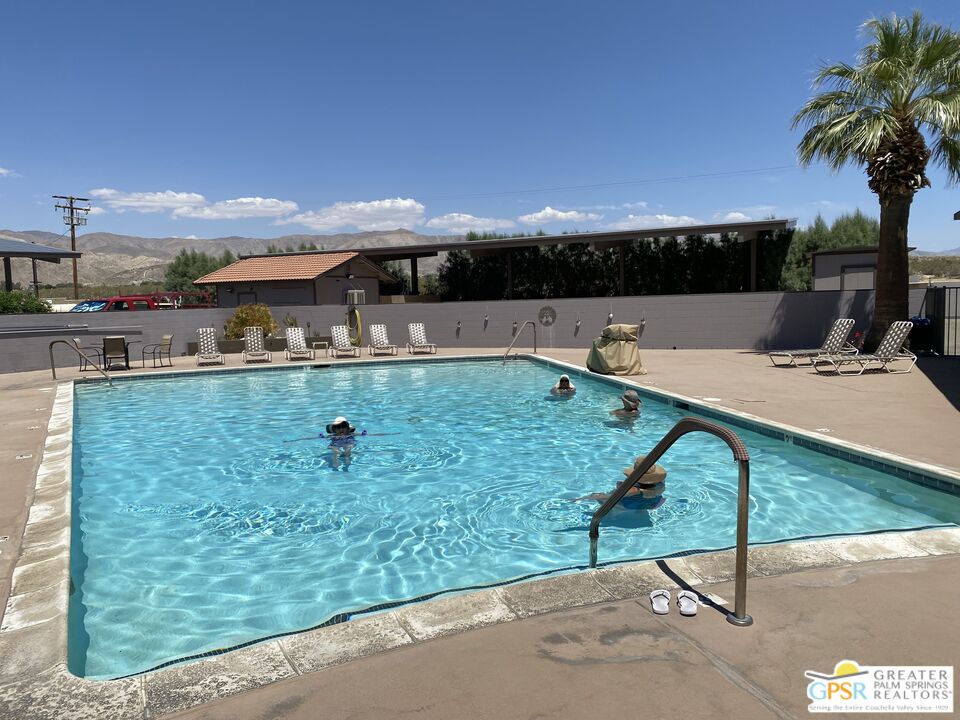 185555 Roberts Rd Unit: 8