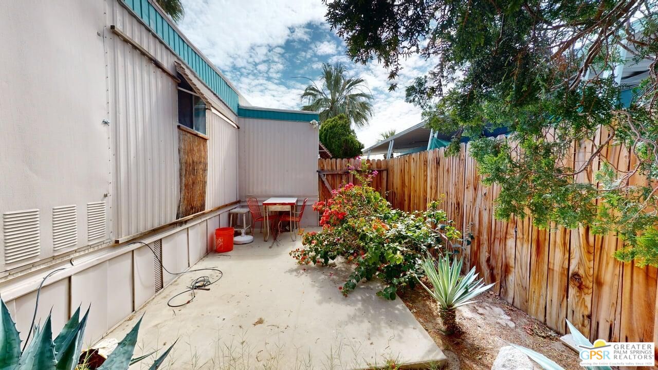 185555 Roberts Rd Unit: 8