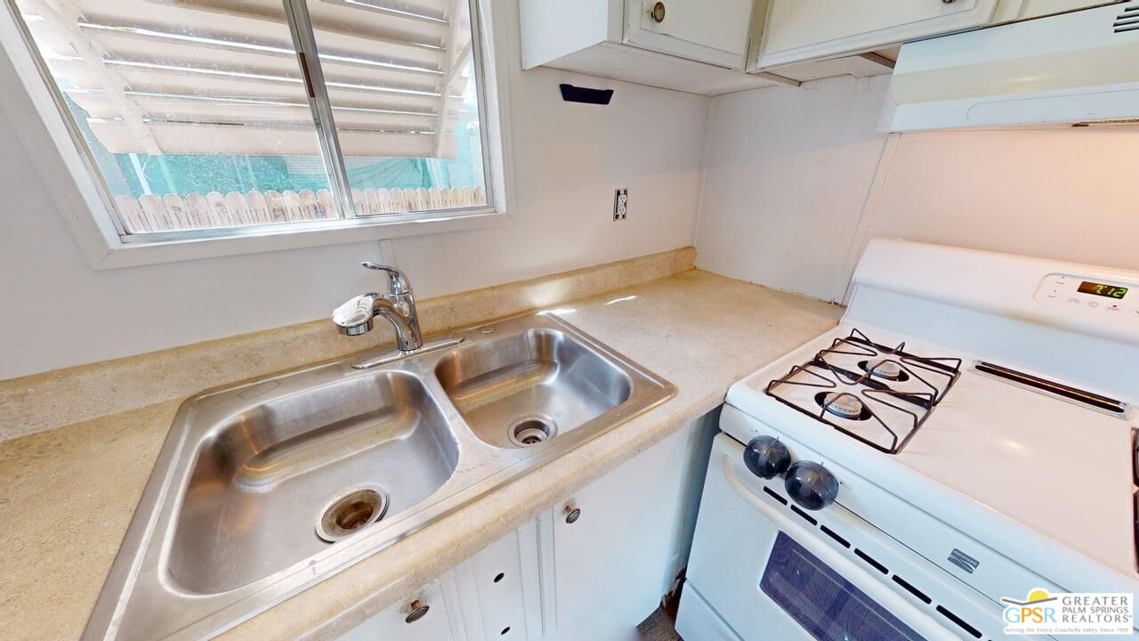 185555 Roberts Rd Unit: 8