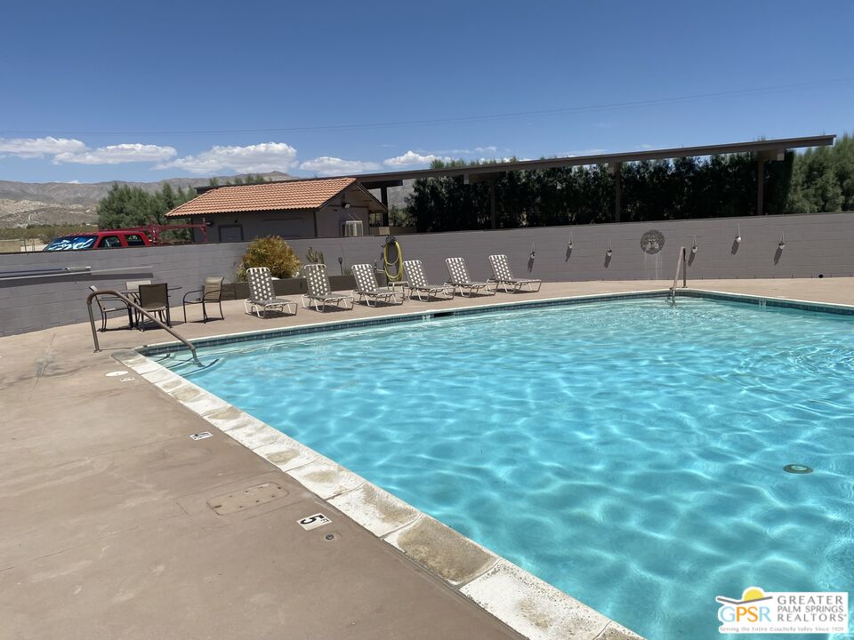 185555 Roberts Rd Unit: 8