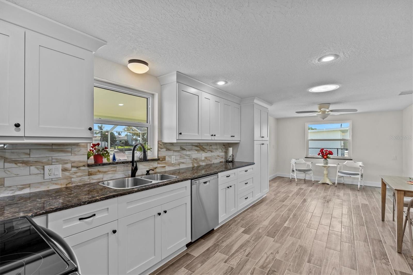 3328 GULFVIEW DR