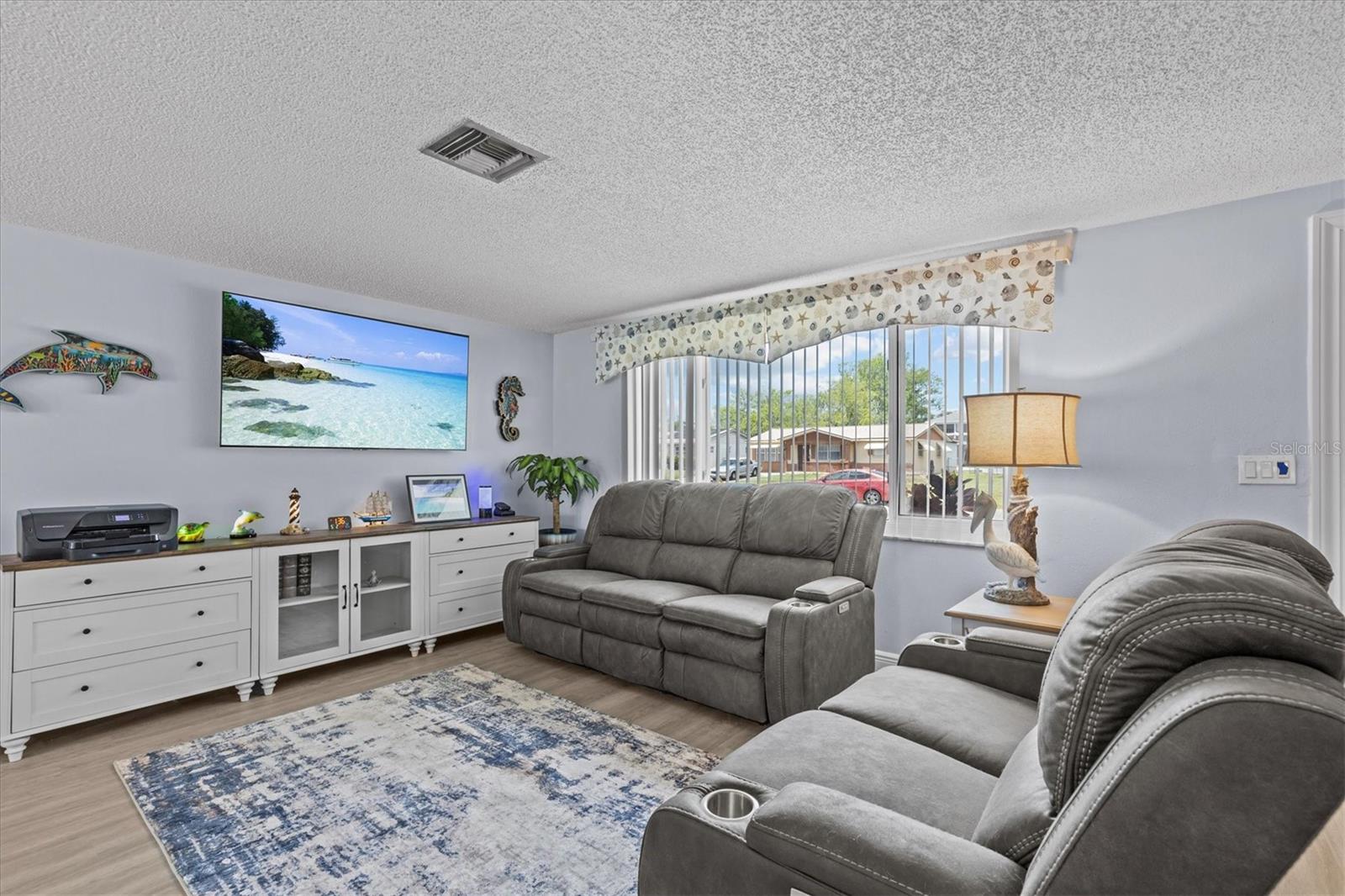 7626 HATTERAS DR