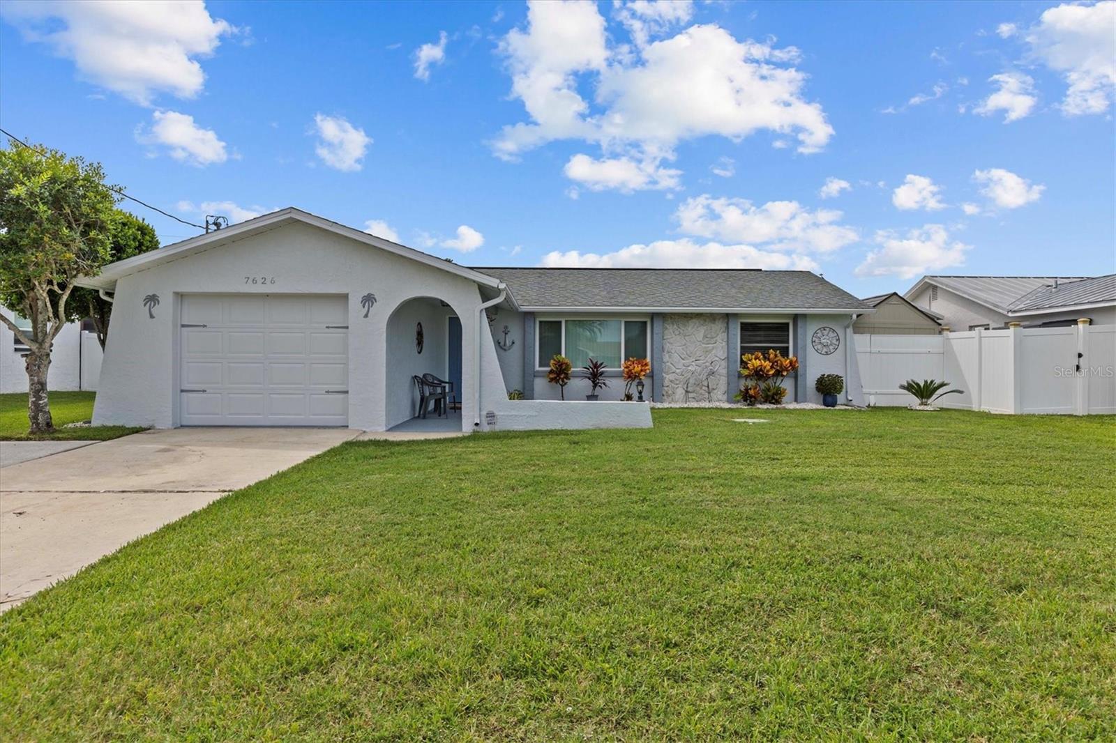 7626 HATTERAS DR