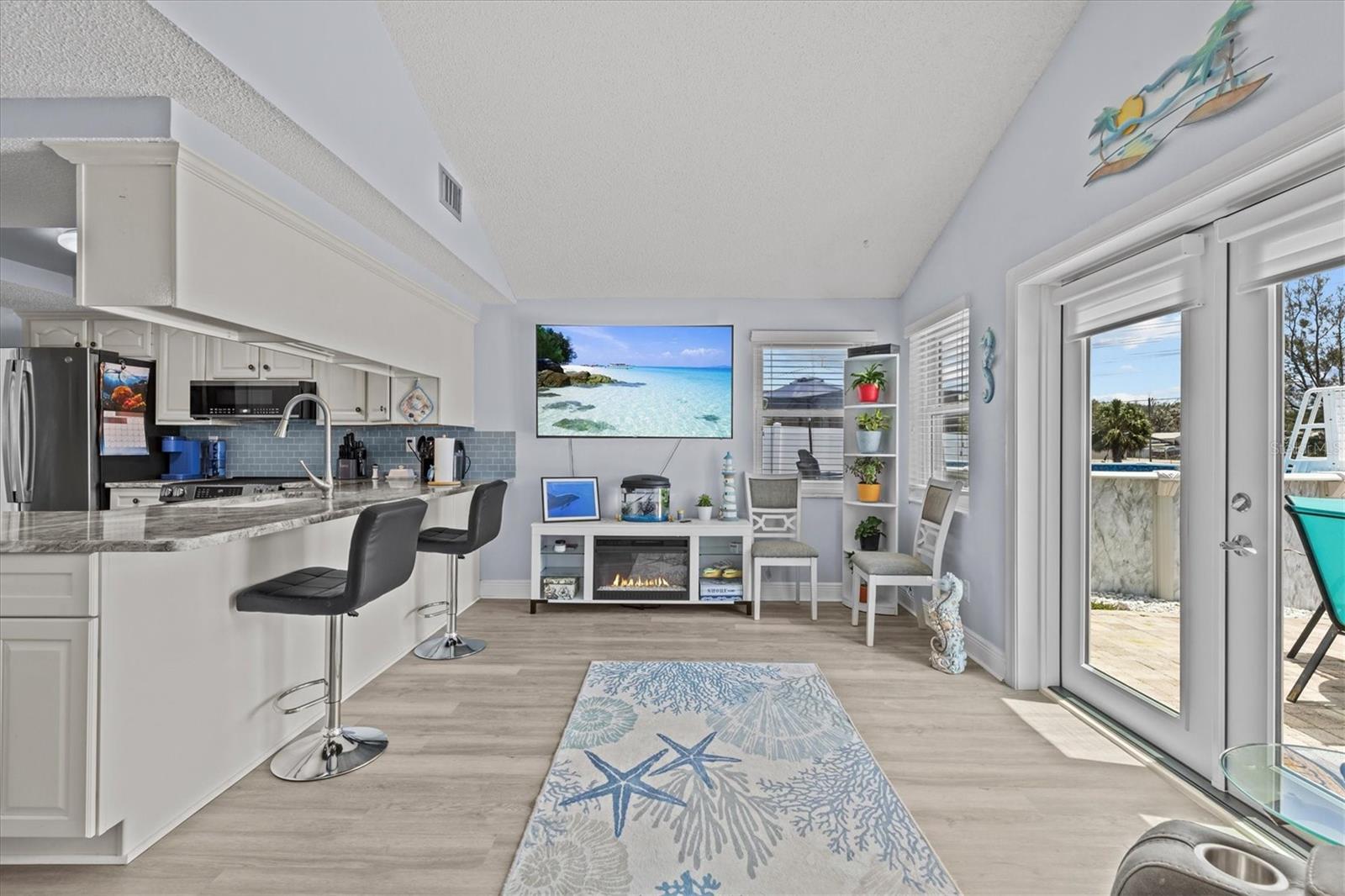 7626 HATTERAS DR