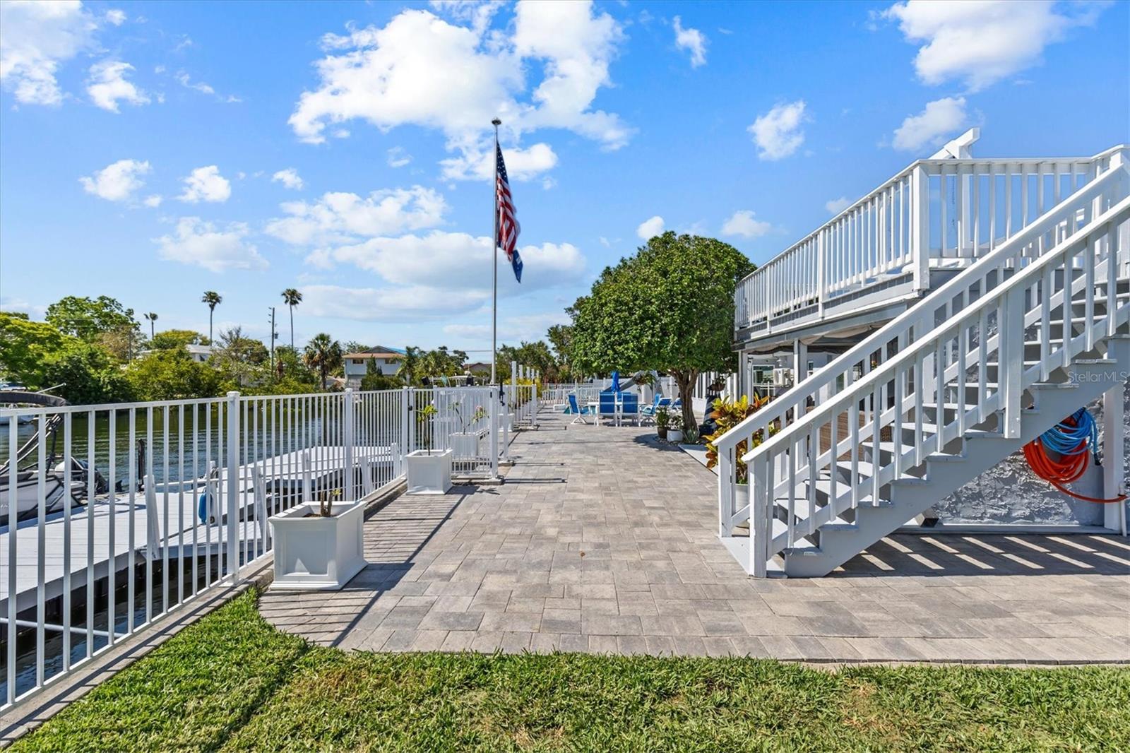 4387 6TH ISLE DR
