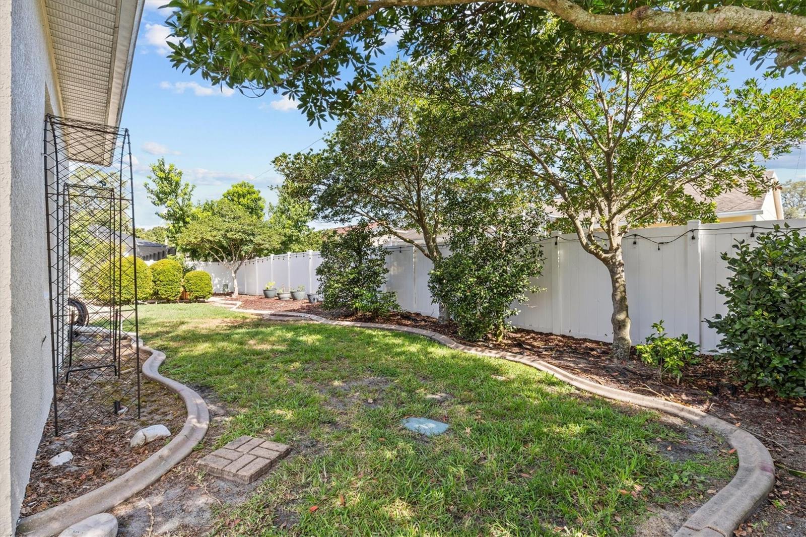 15439 CAMBRIA DR