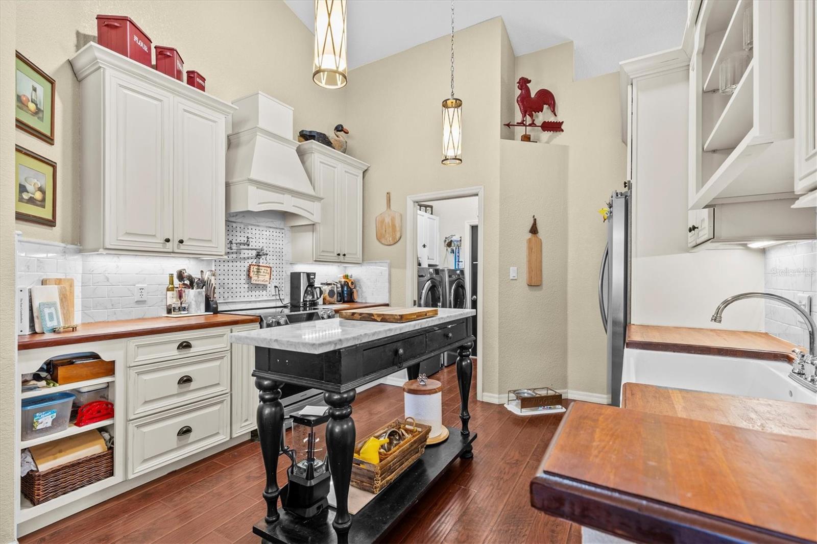 15439 CAMBRIA DR