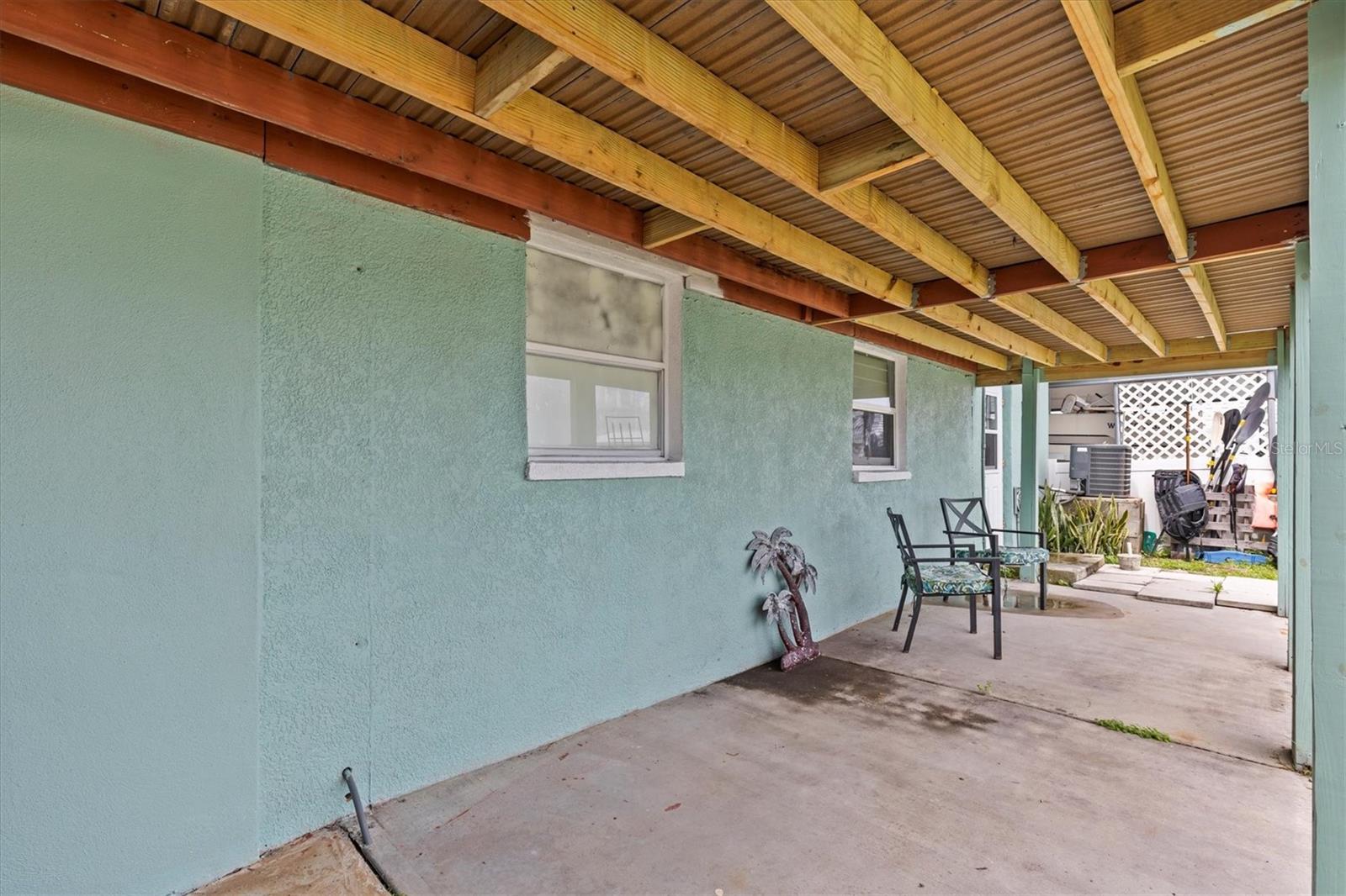 3337 MANGROVE DR