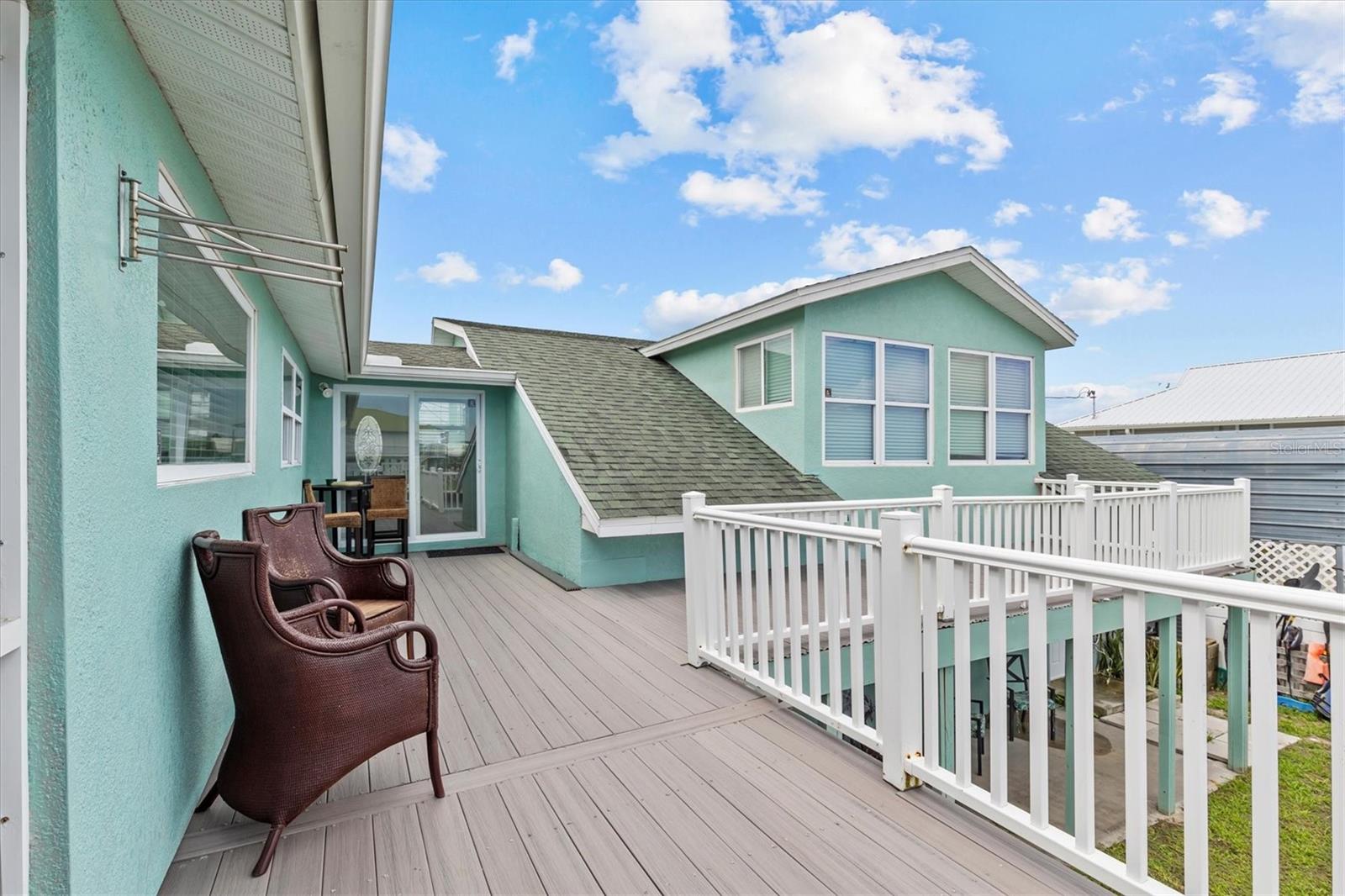 3337 MANGROVE DR