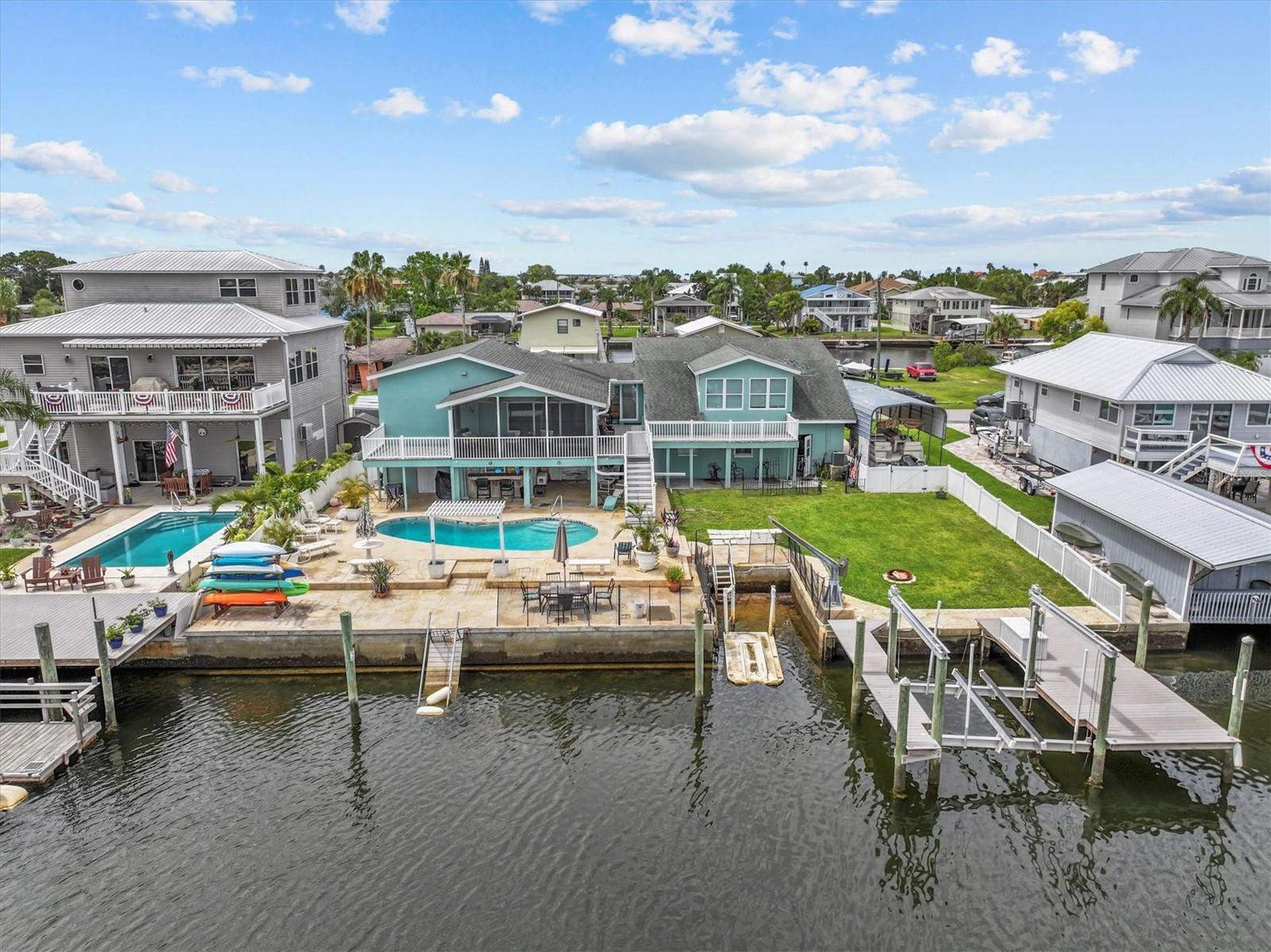 3337 MANGROVE DR