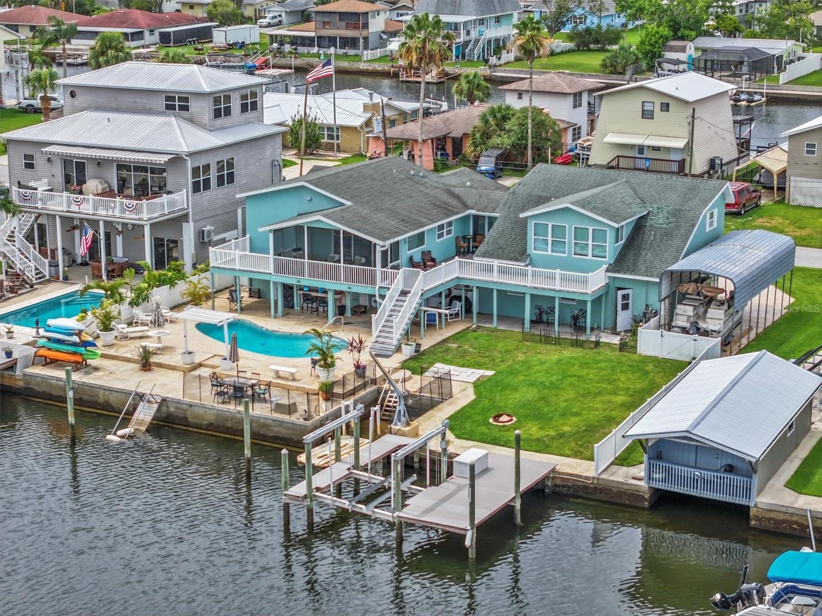 3337 MANGROVE DR