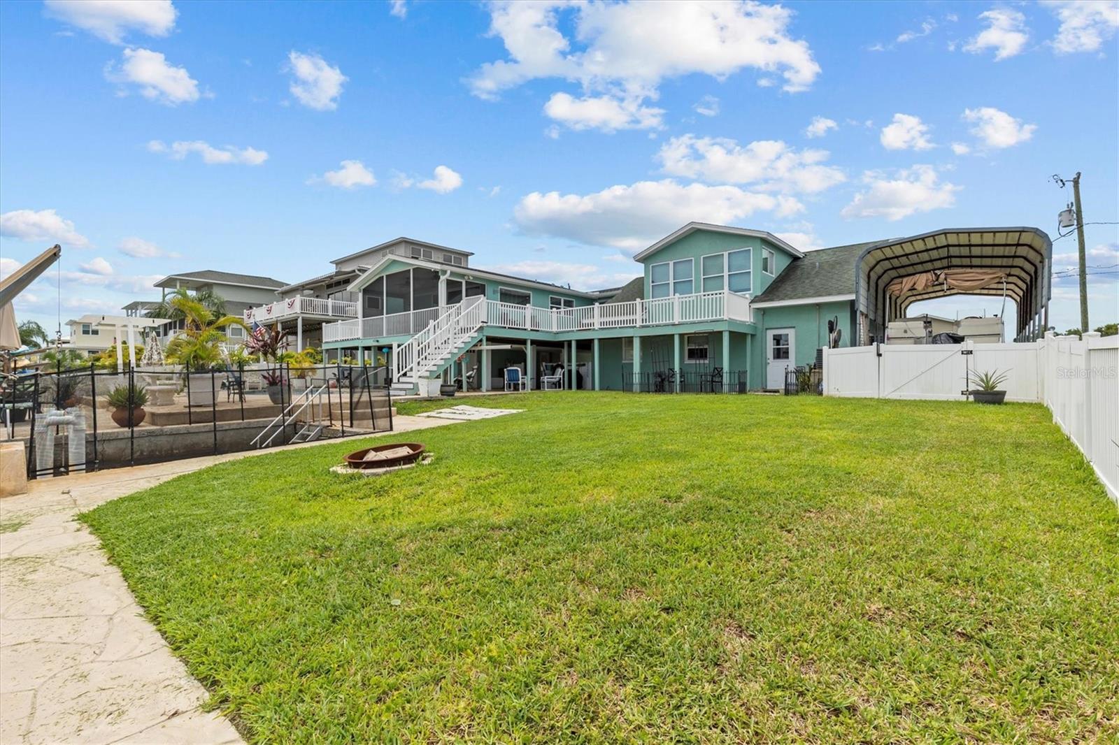 3337 MANGROVE DR