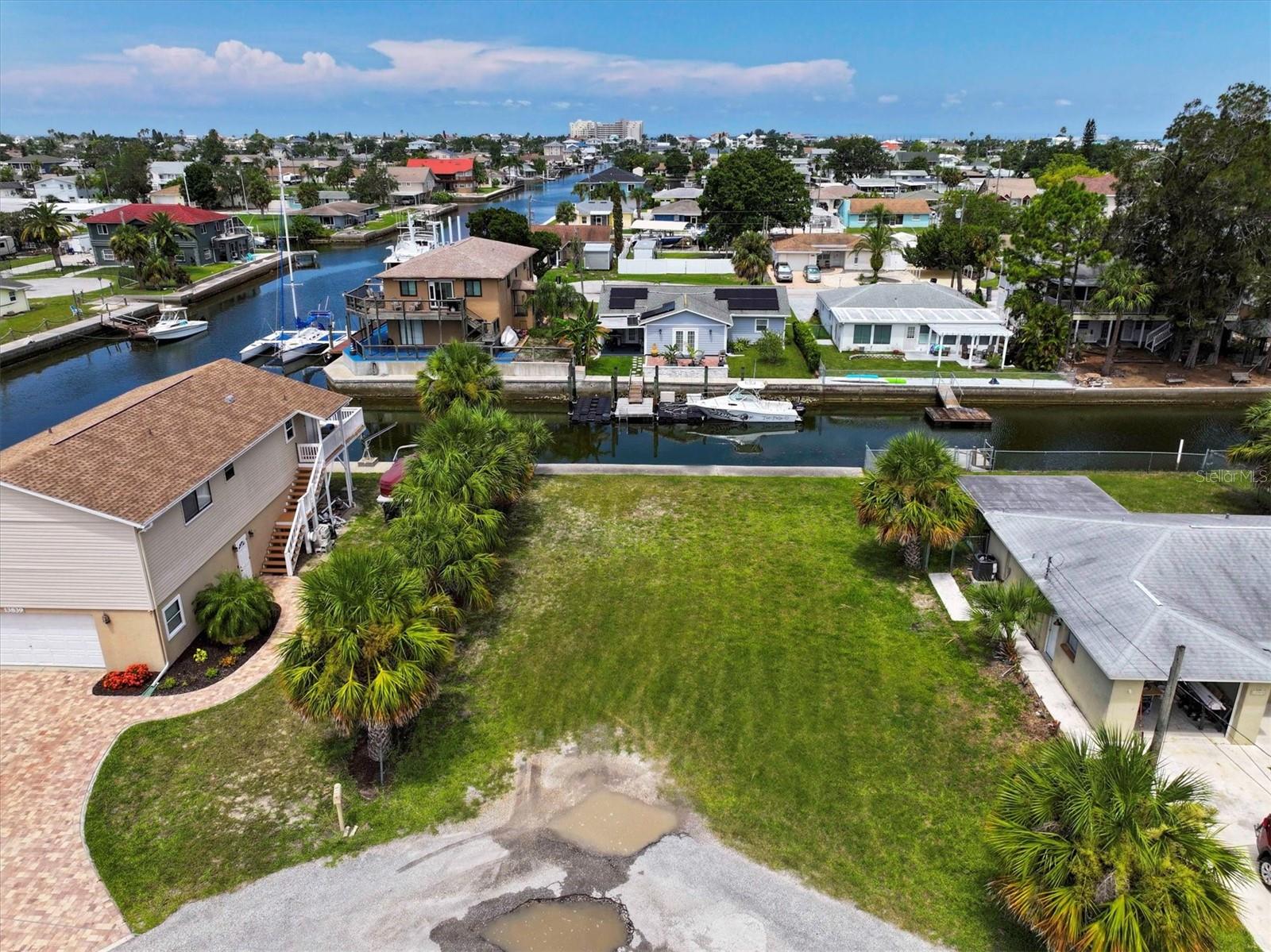 13901 DULEY AVE