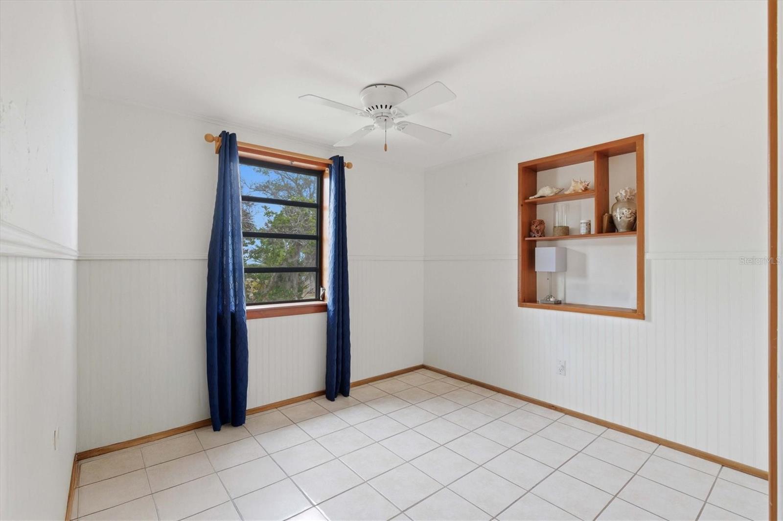 2487 SUNSET VISTA DR