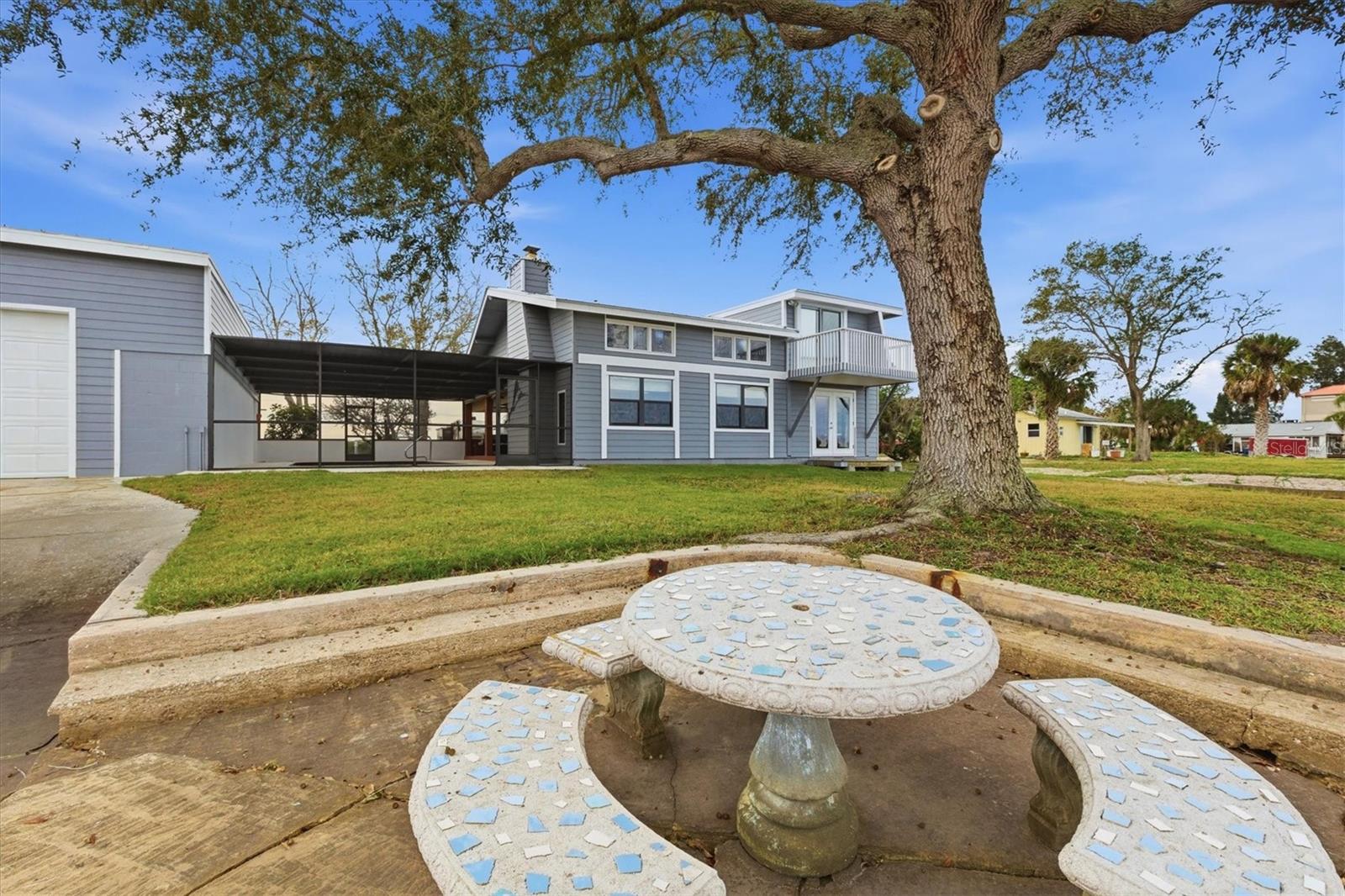 2487 SUNSET VISTA DR