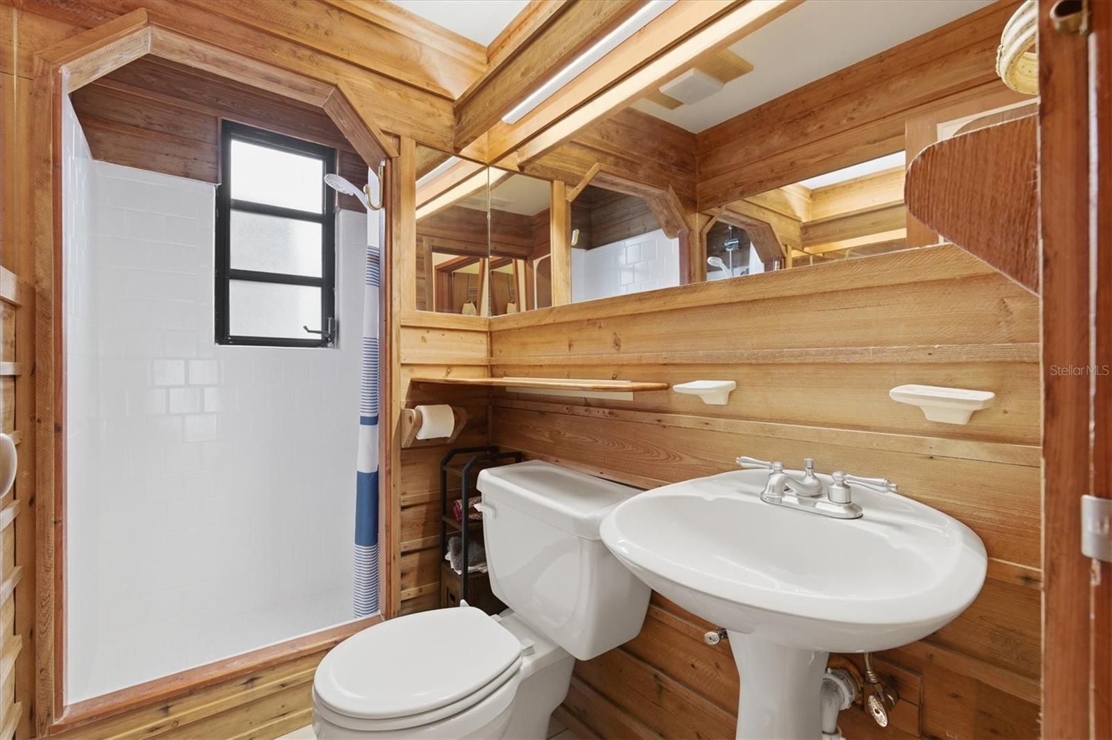 2487 SUNSET VISTA DR