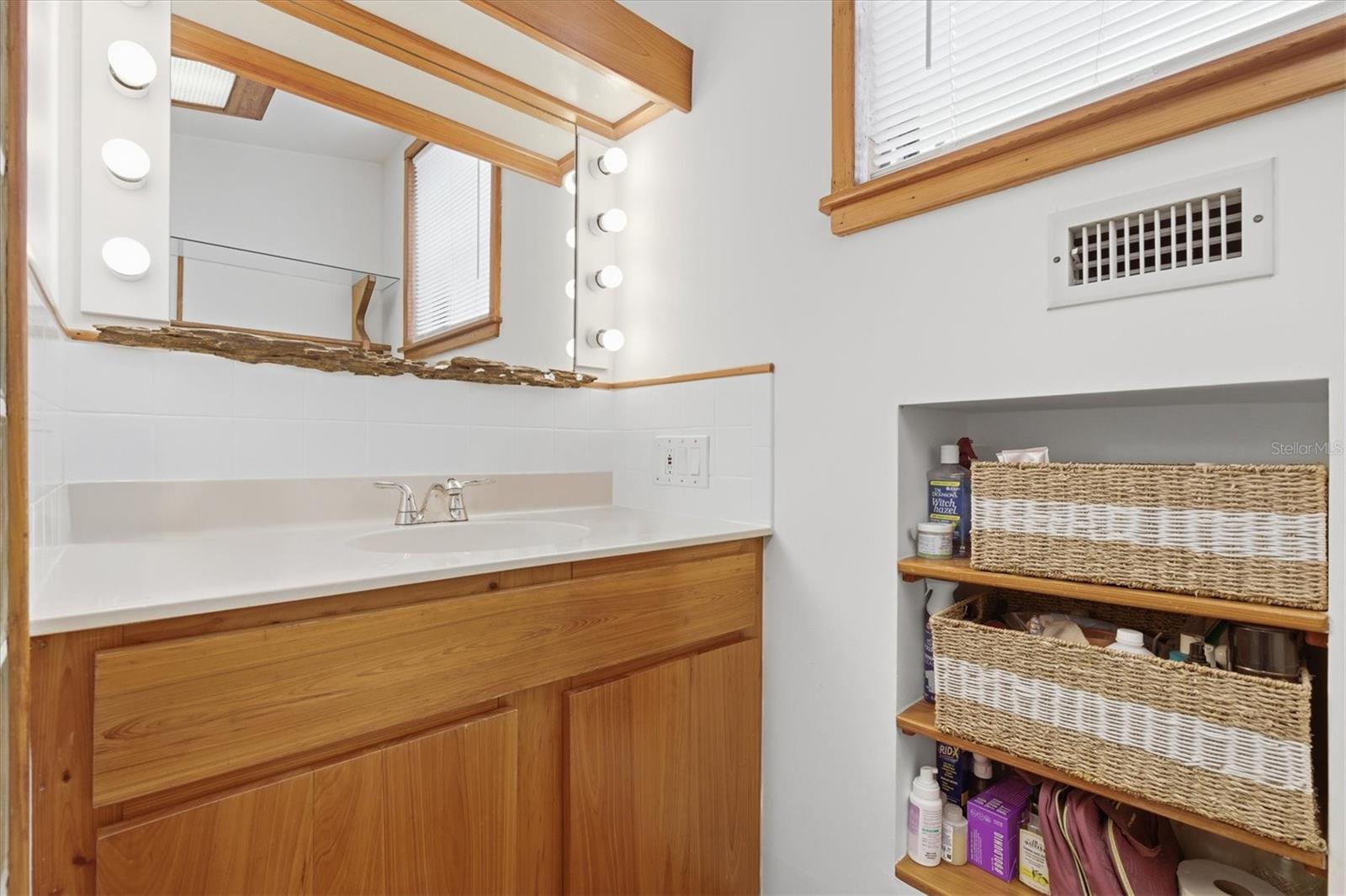 2487 SUNSET VISTA DR