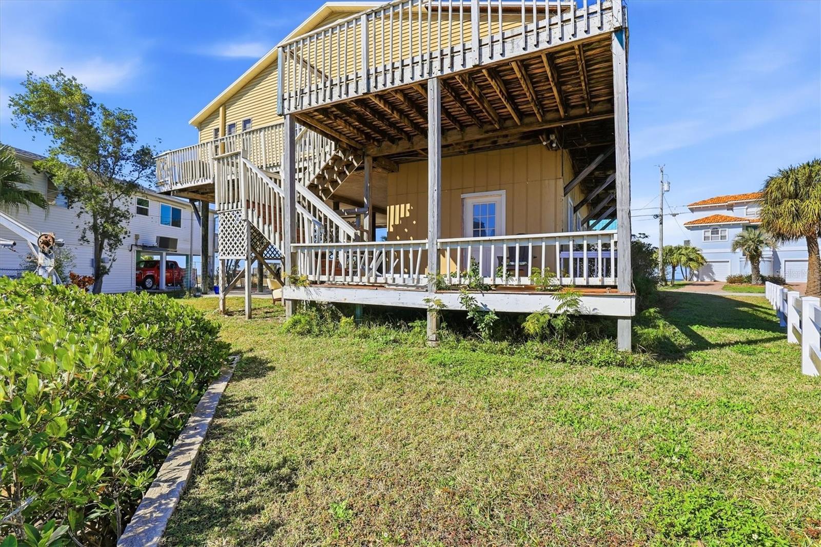 6420 DRIFTWOOD DR