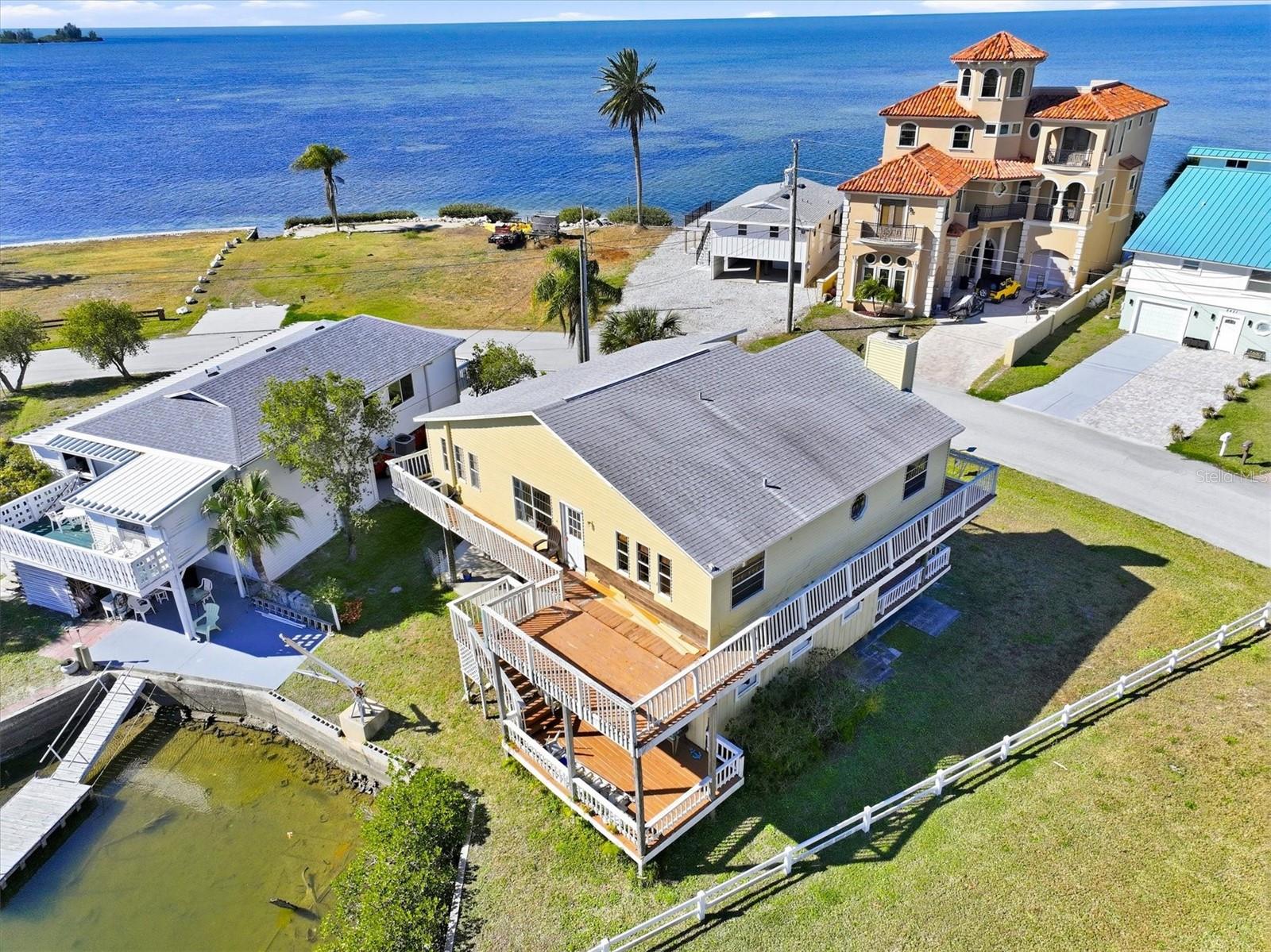 6420 DRIFTWOOD DR