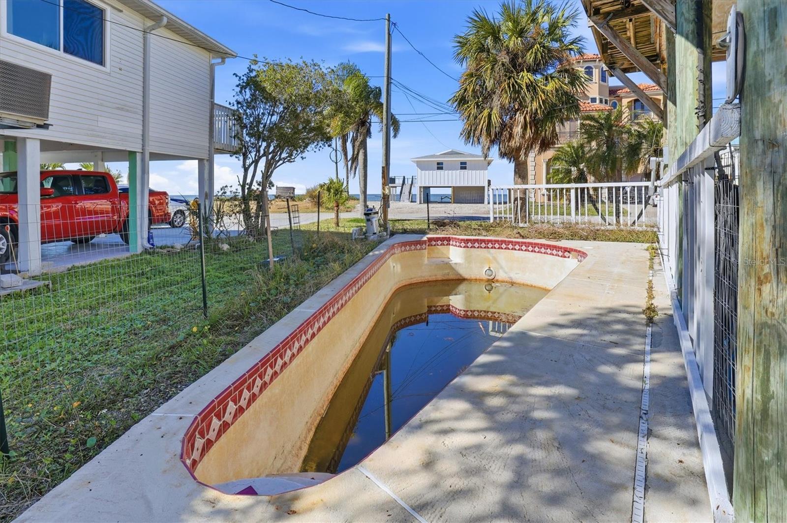6420 DRIFTWOOD DR