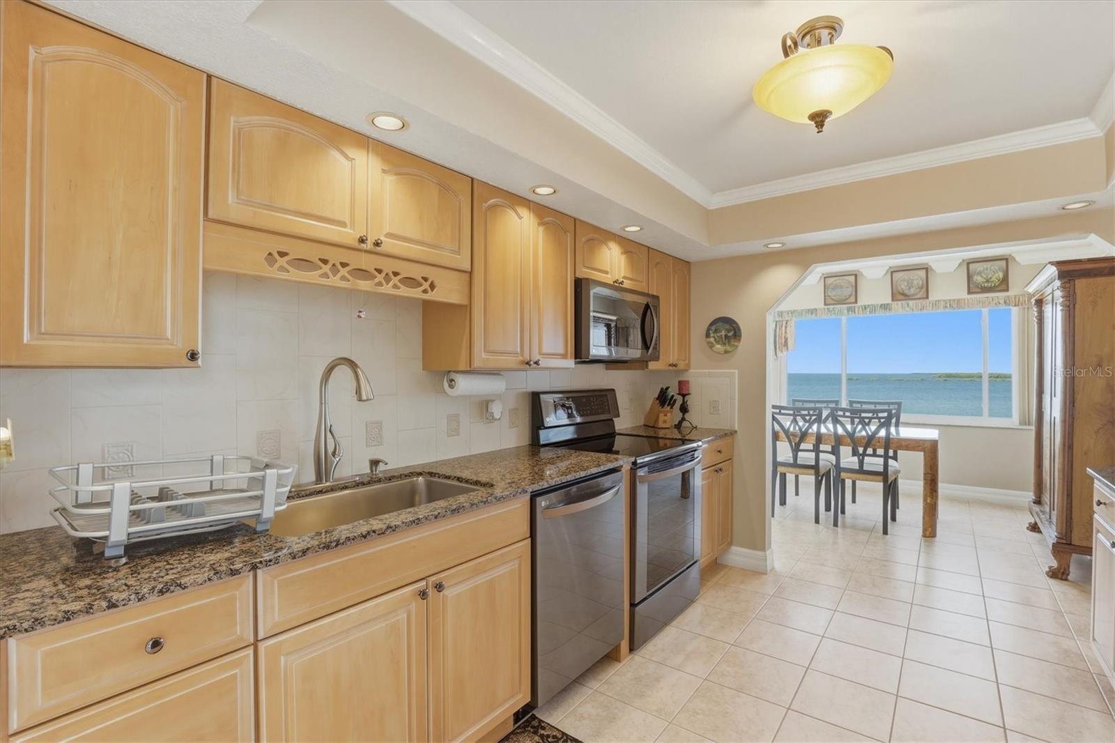 6511 DRIFTWOOD DR