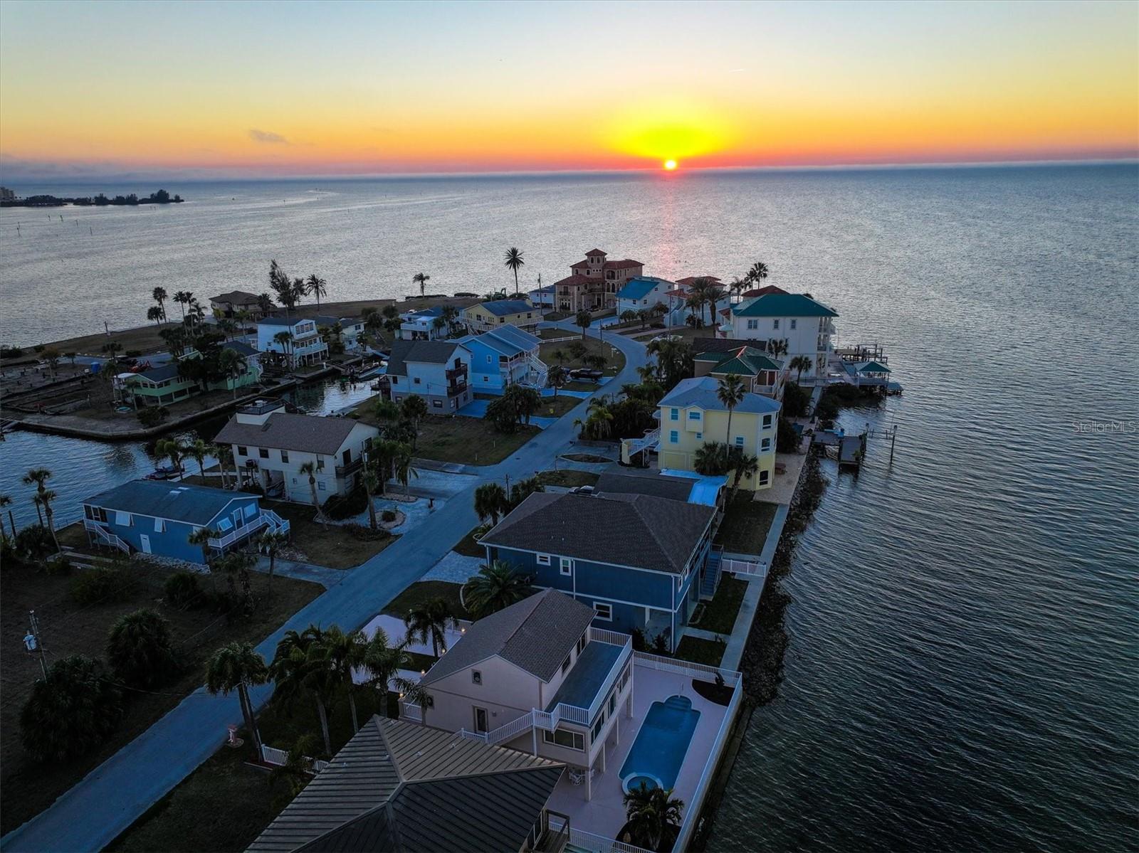 6511 DRIFTWOOD DR
