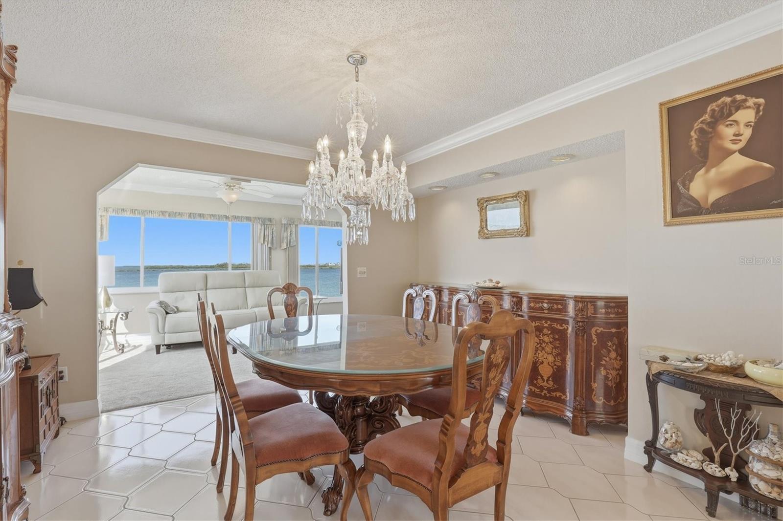 6511 DRIFTWOOD DR