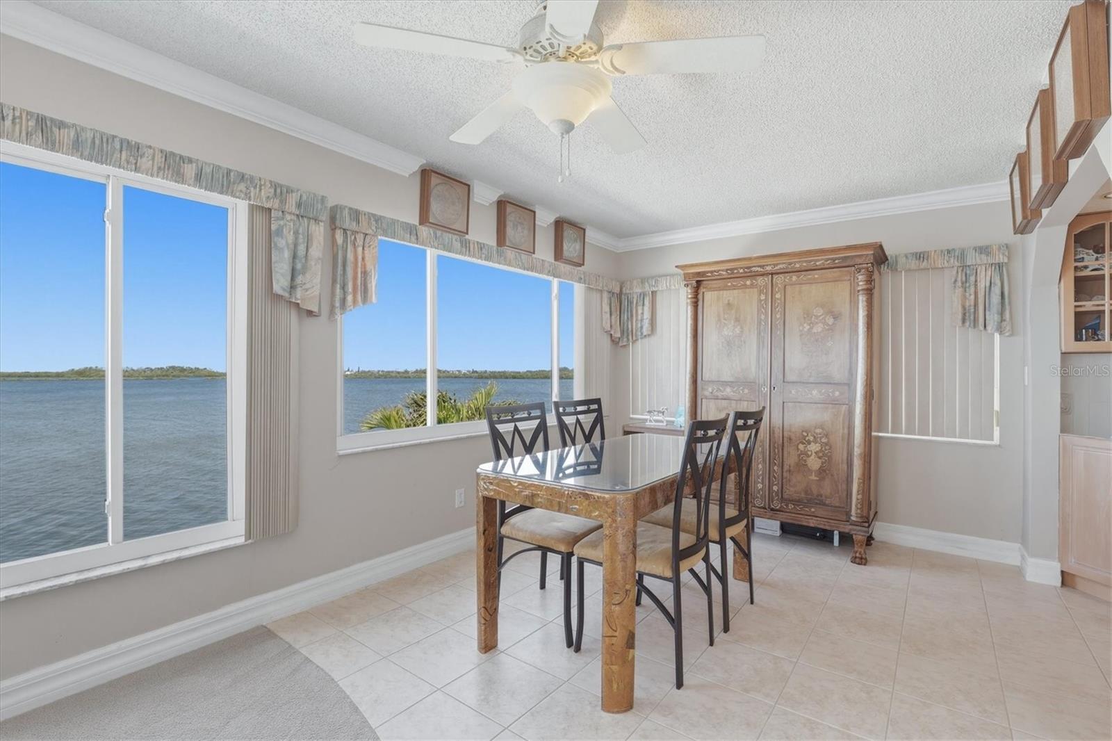 6511 DRIFTWOOD DR